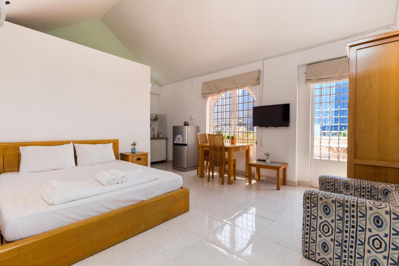 Halo Serviced Apartment Хошимін Екстер'єр фото