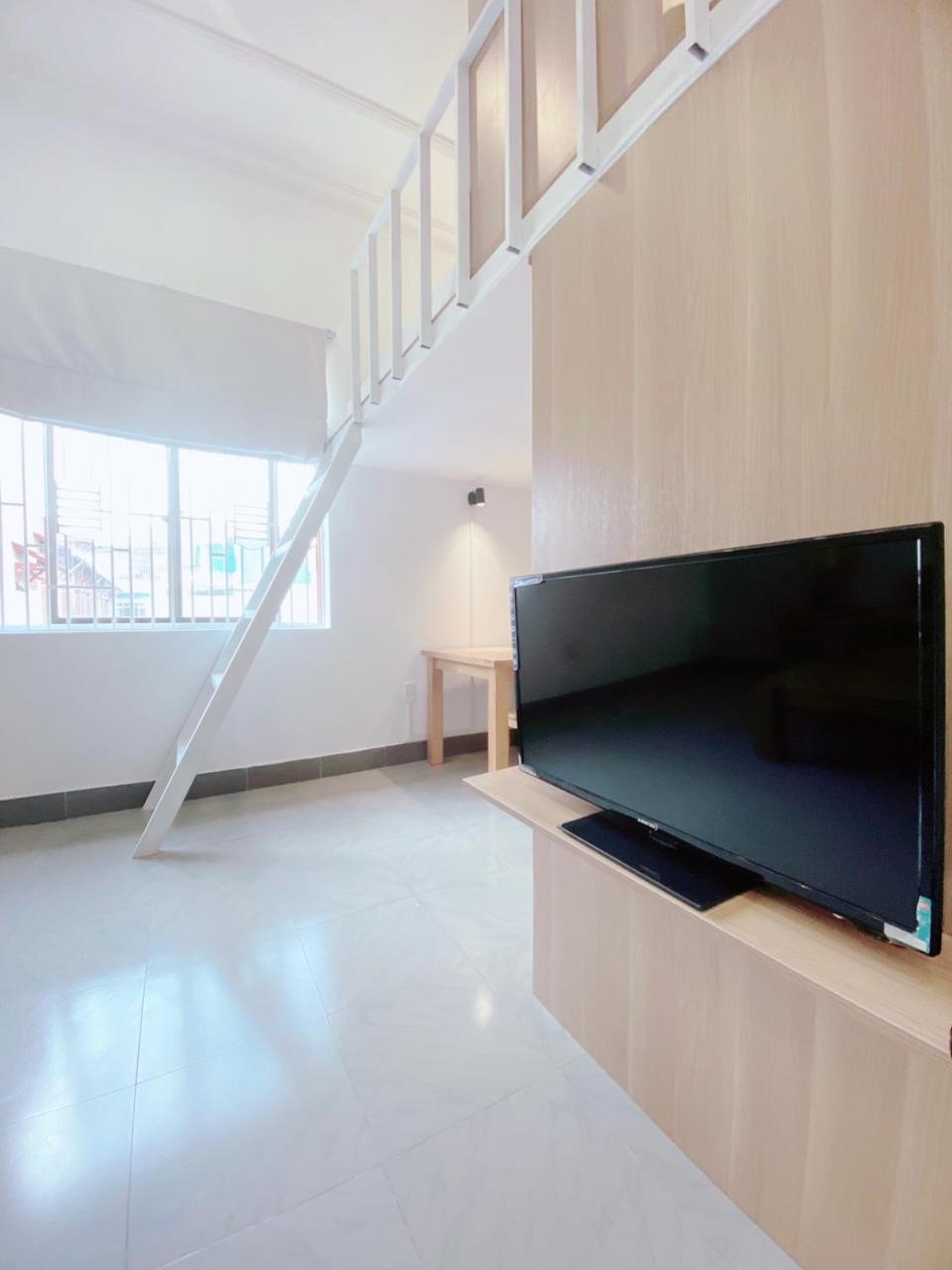 Halo Serviced Apartment Хошимін Екстер'єр фото
